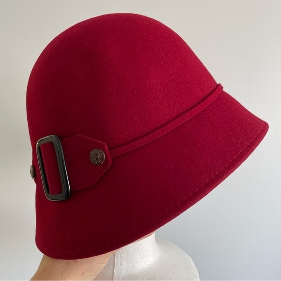 CRANBERRY red wool felt cloche hat - Picture 2 of 14